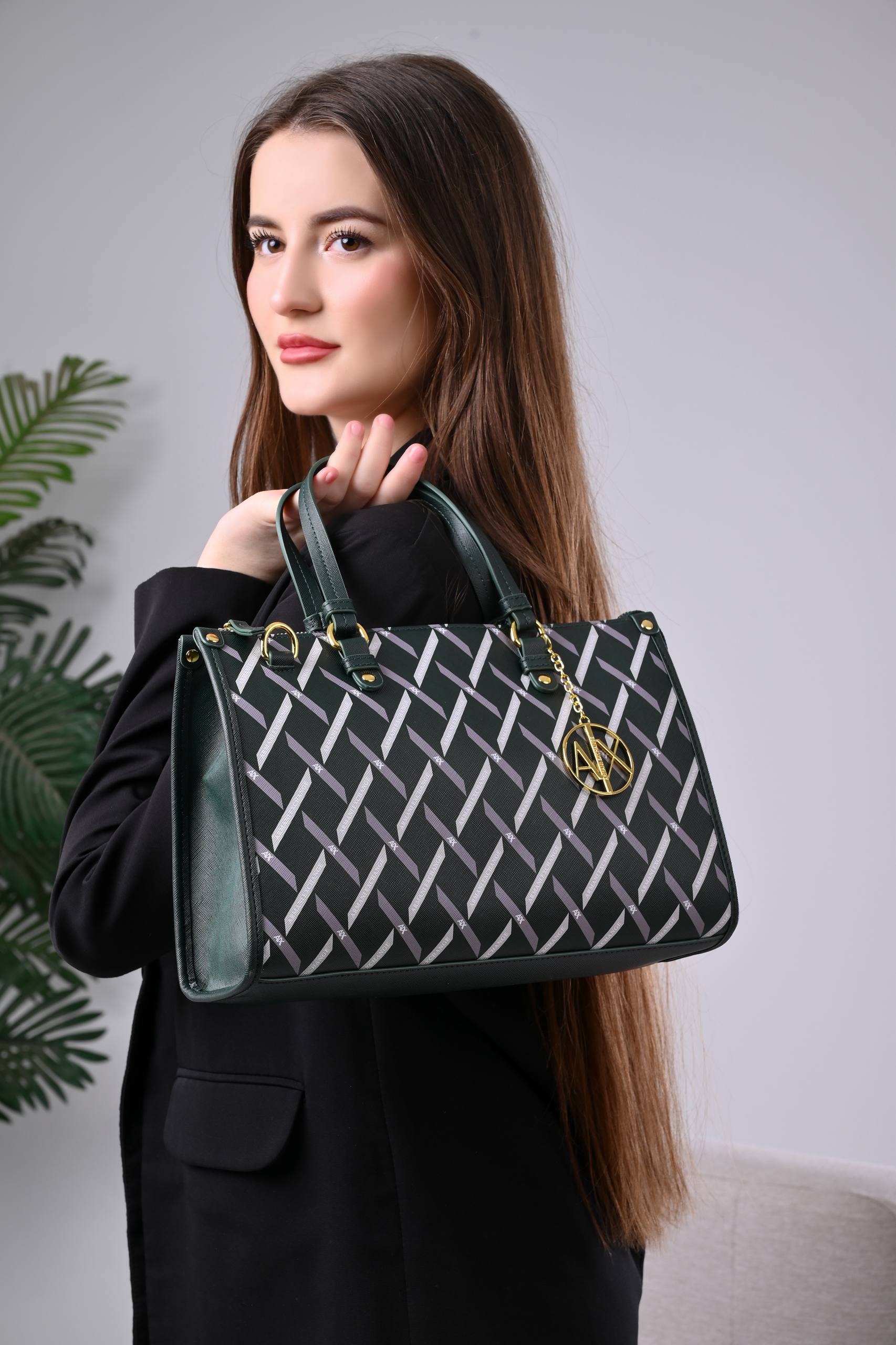 Armani Exchange Logo Graphic Tote Bag Black