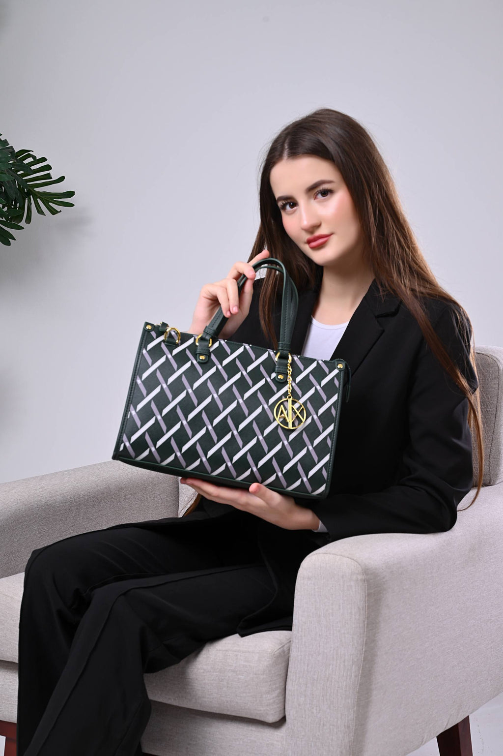 Armani Exchange Logo Graphic Tote Bag Black