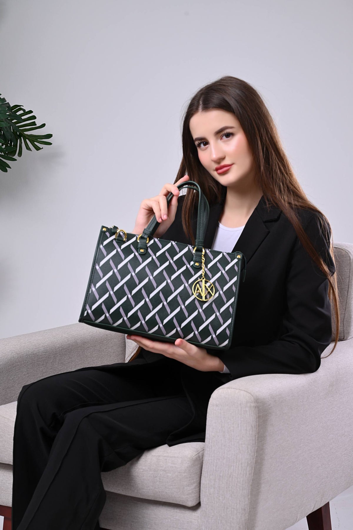 Armani Exchange Logo Graphic Tote Bag Black