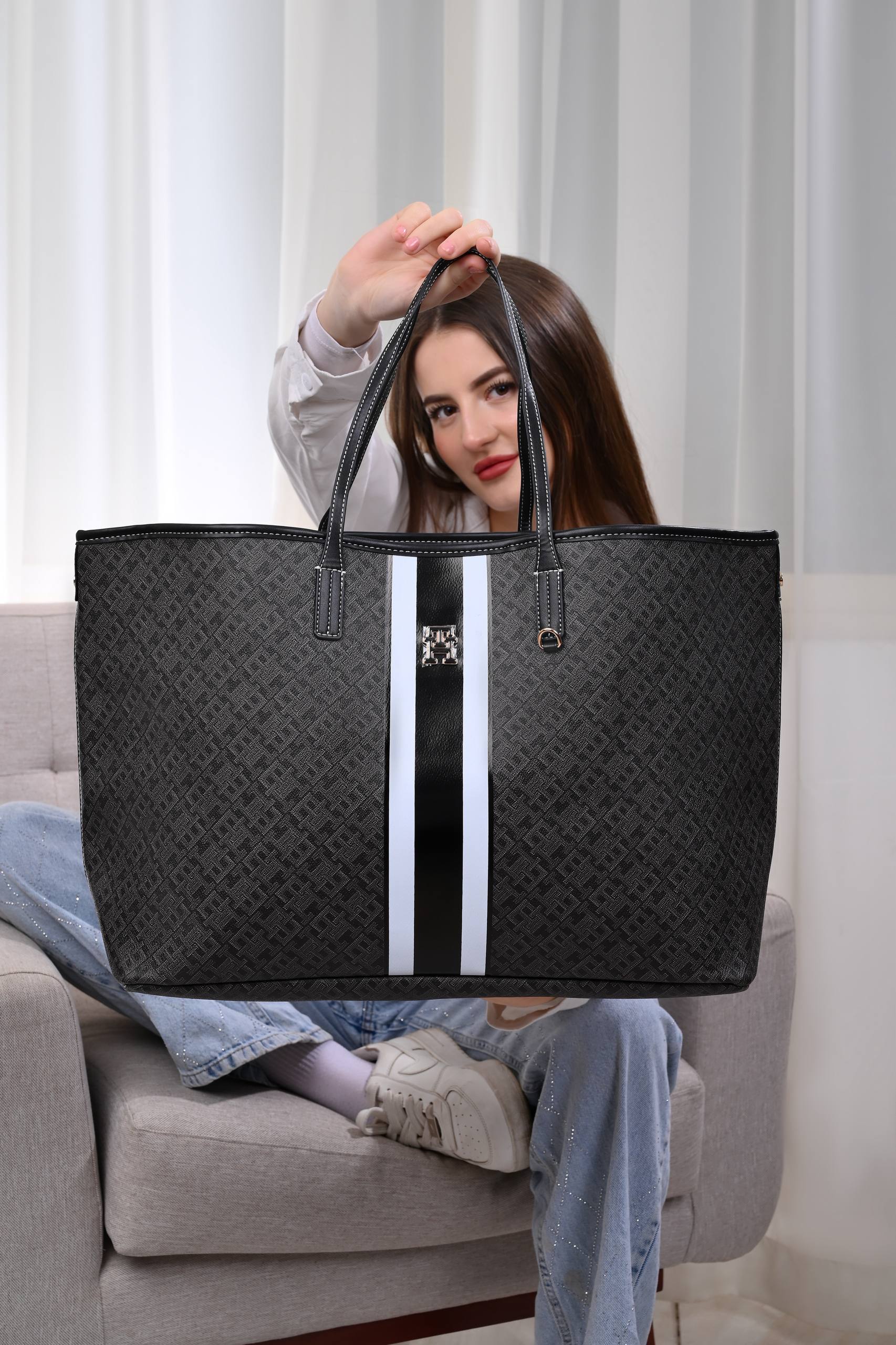 Tommy Hilfiger TH Monoplay Tote Bag And Pouch Black