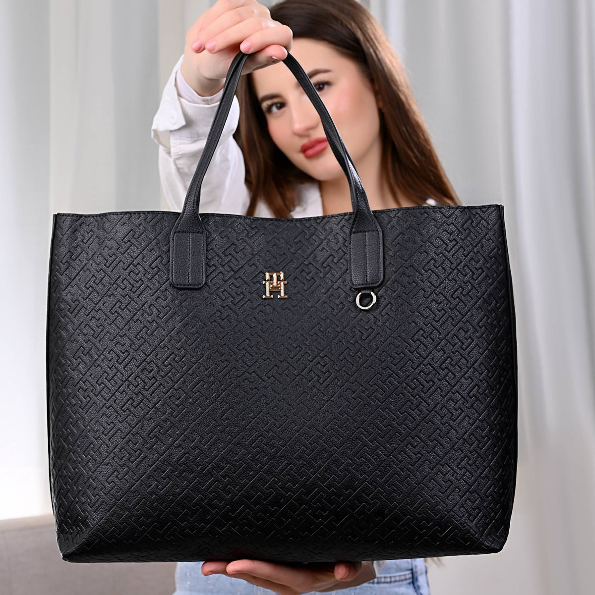 TOMMY HILFIGER TH Distinct Tote Mono Black