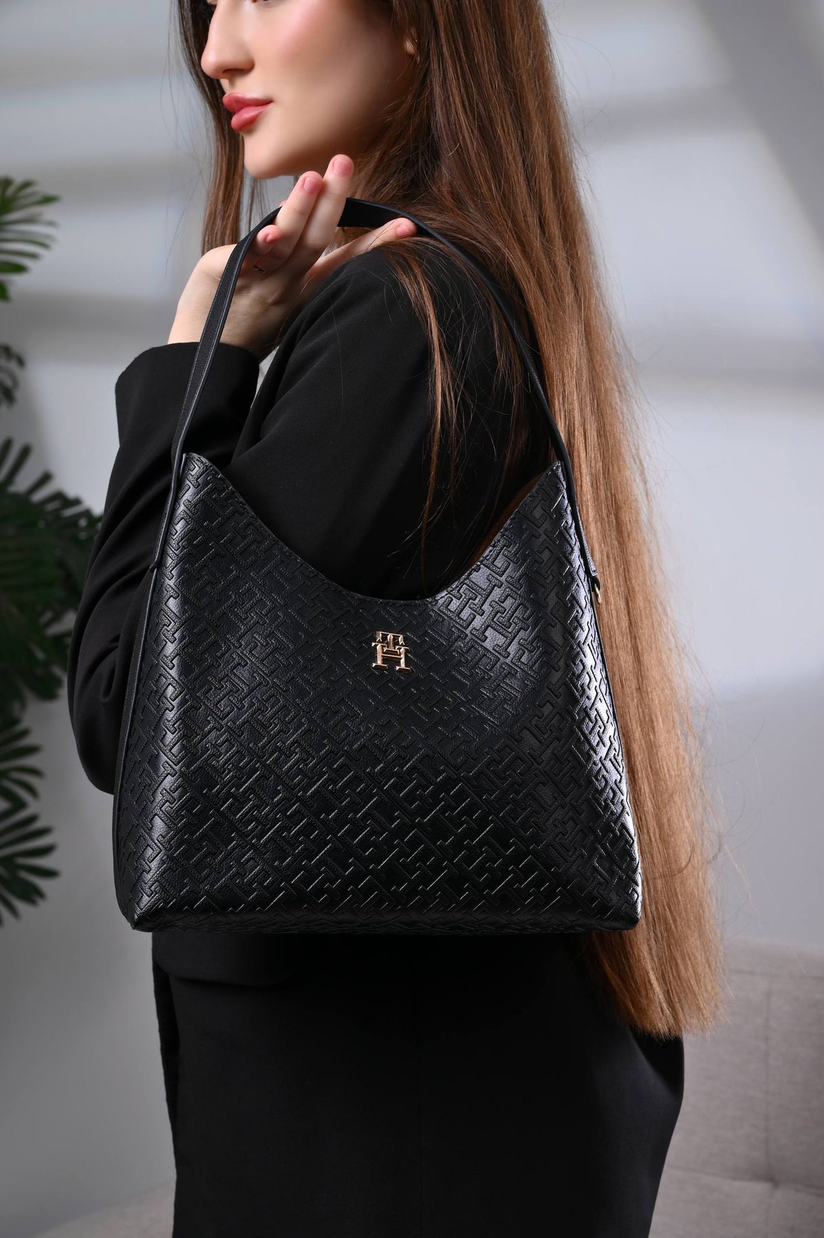 Tommy Hilfiger Hilfiger Icon Embossed TH Monogram Shoulder Bag Black