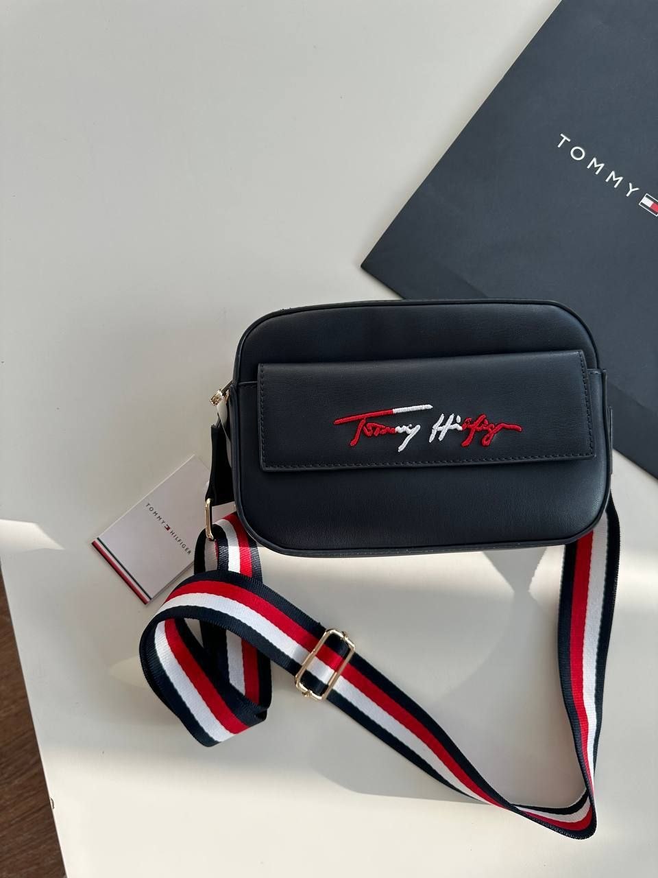 Tommy Hilfiger Blue Women Crossbody Bag Aw0Aw11073