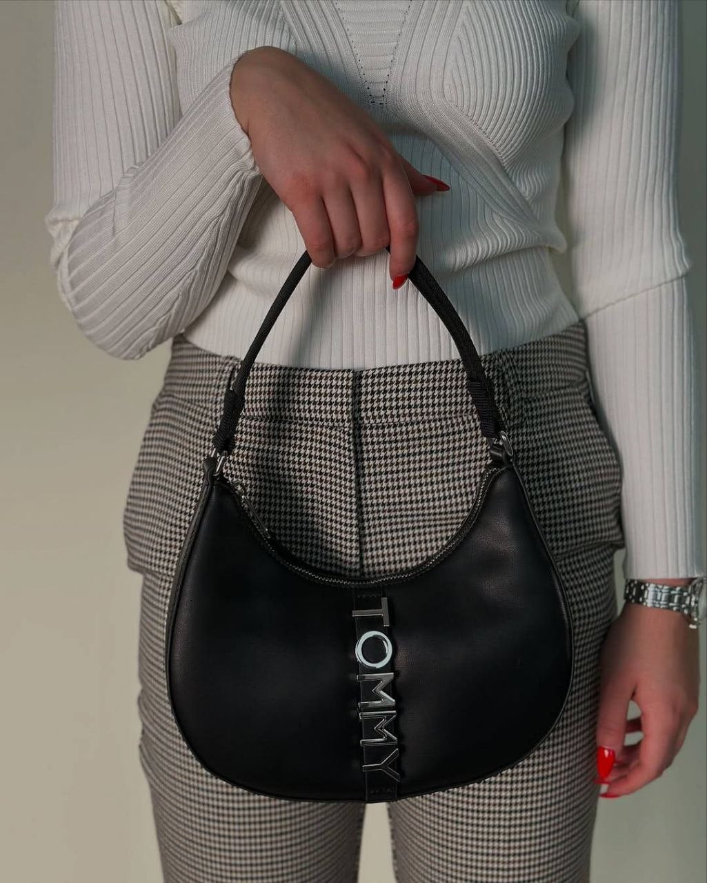 Tommy Jeans CITY BOLD SHOULDER - Handbag - Black