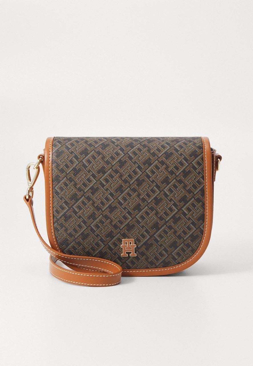 Tommy Hilfiger TH Monoplay Crossbody Saddle Bag\Brn - TB61