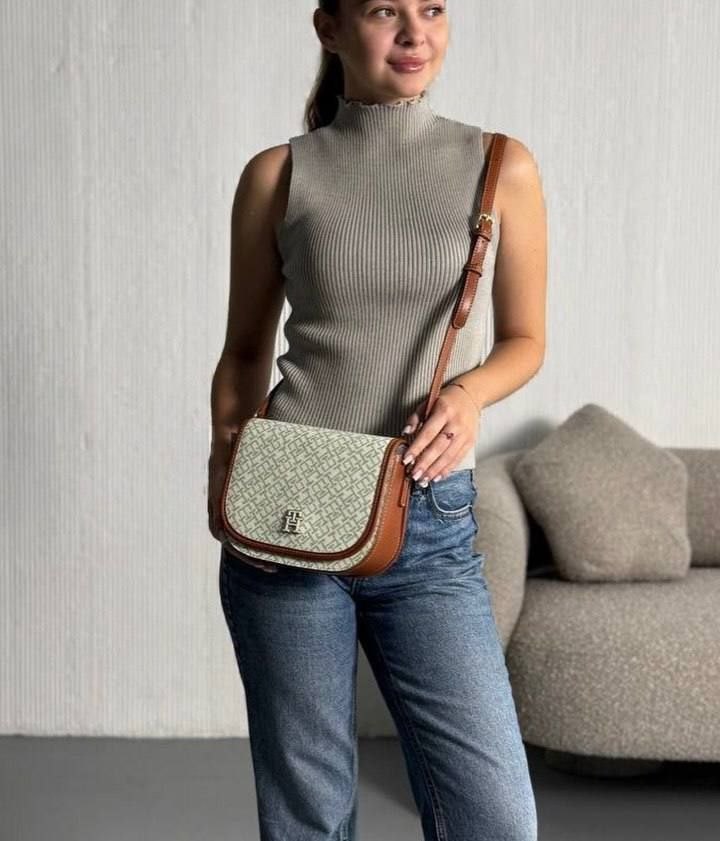 Tommy Hilfiger TH Monoplay Crossbody Saddle Bag\Grn -TB59