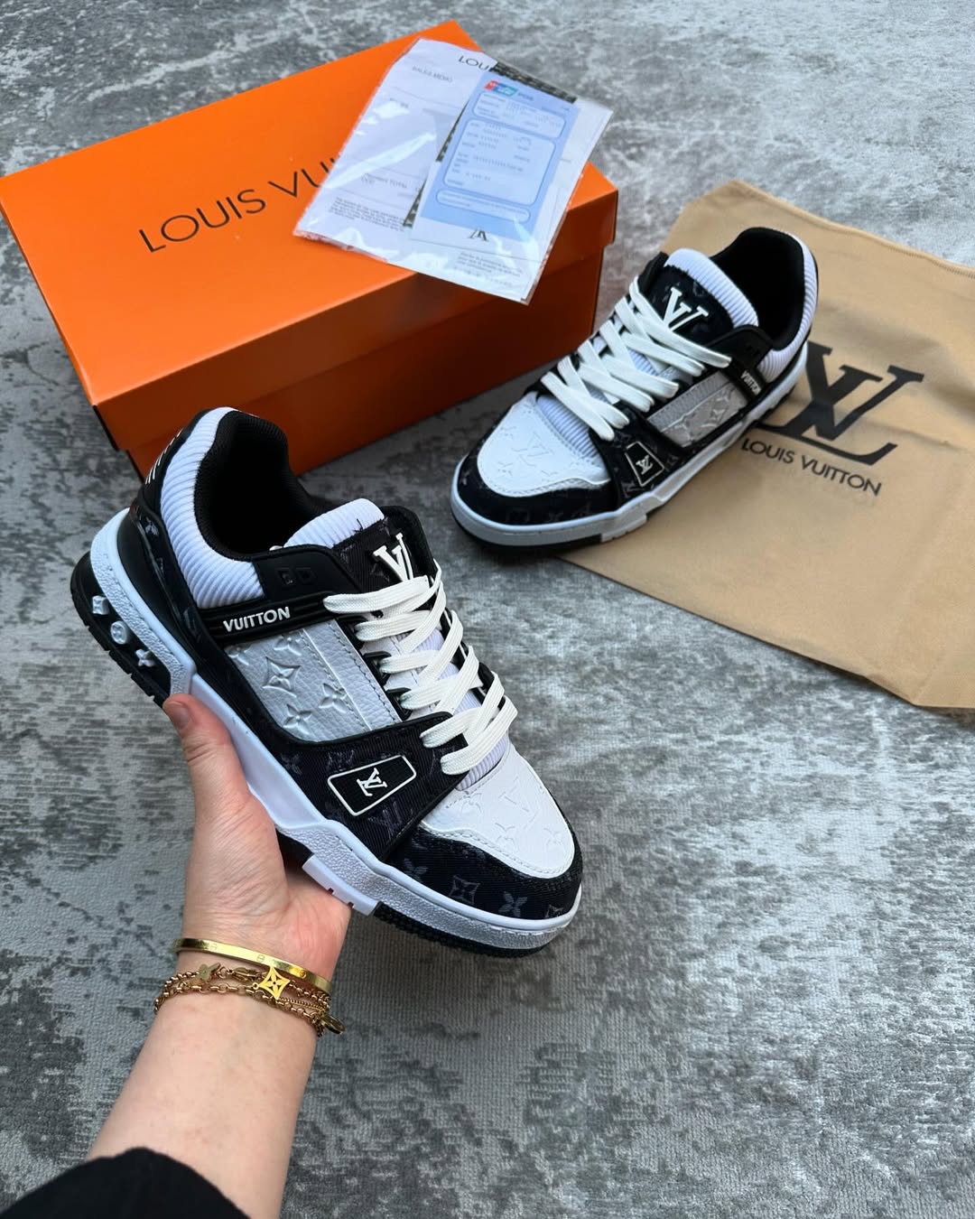 LV Trainer Sneaker BLK\WHT