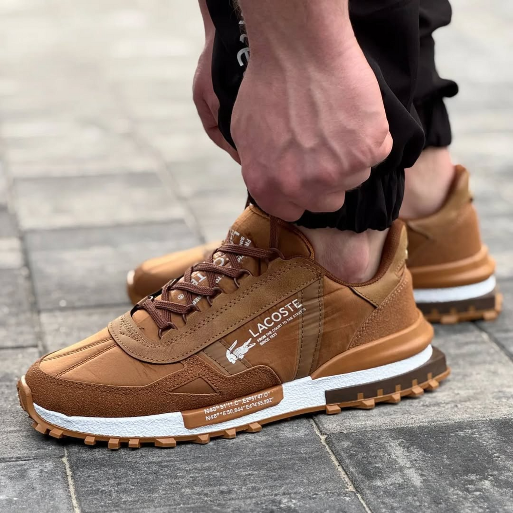 Lacoste ELITE ACTIVE - Trainers - Brown