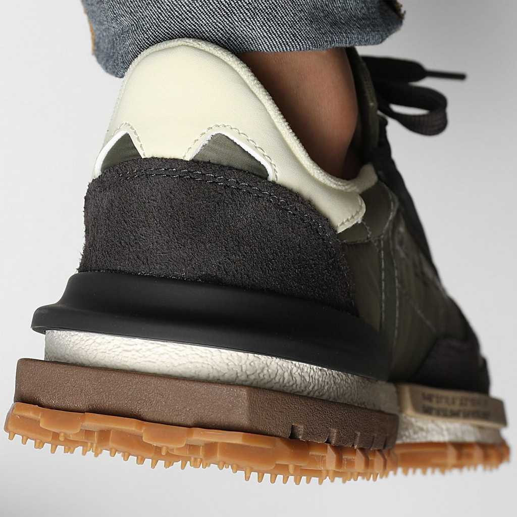 Lacoste ELITE ACTIVE - Trainers - khaki/dark green