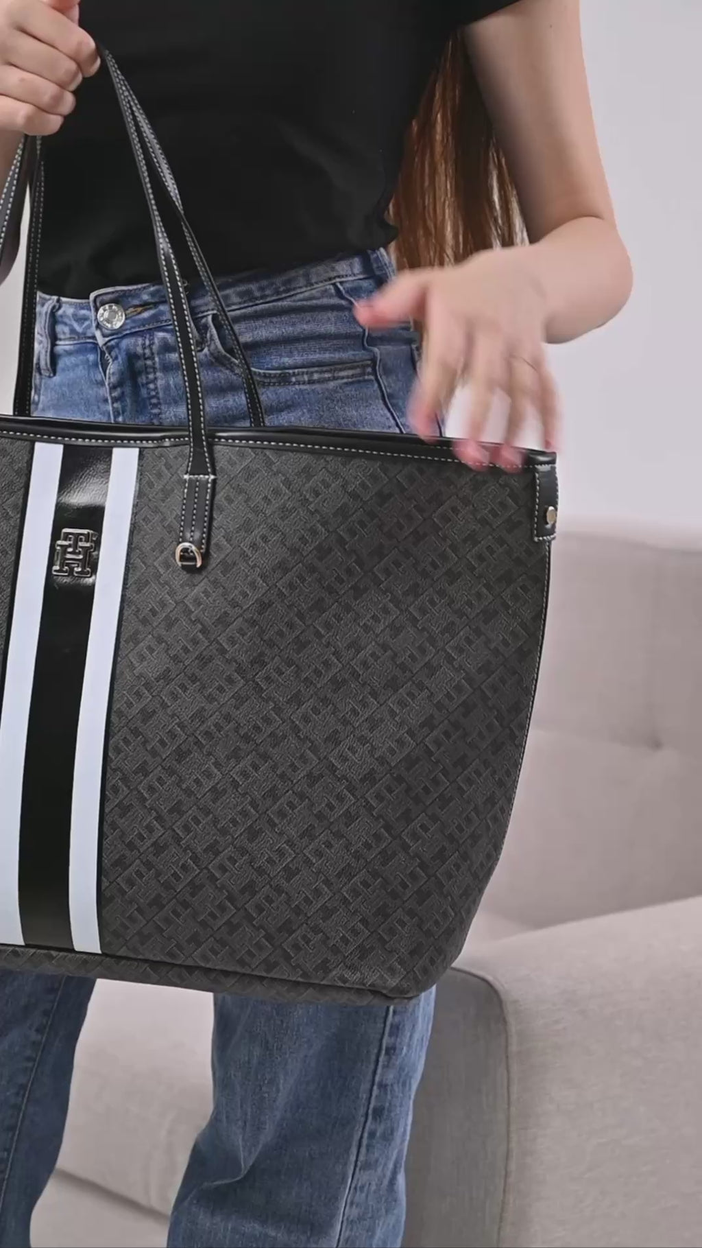 Tommy Hilfiger TH Monoplay Tote Bag And Pouch Black