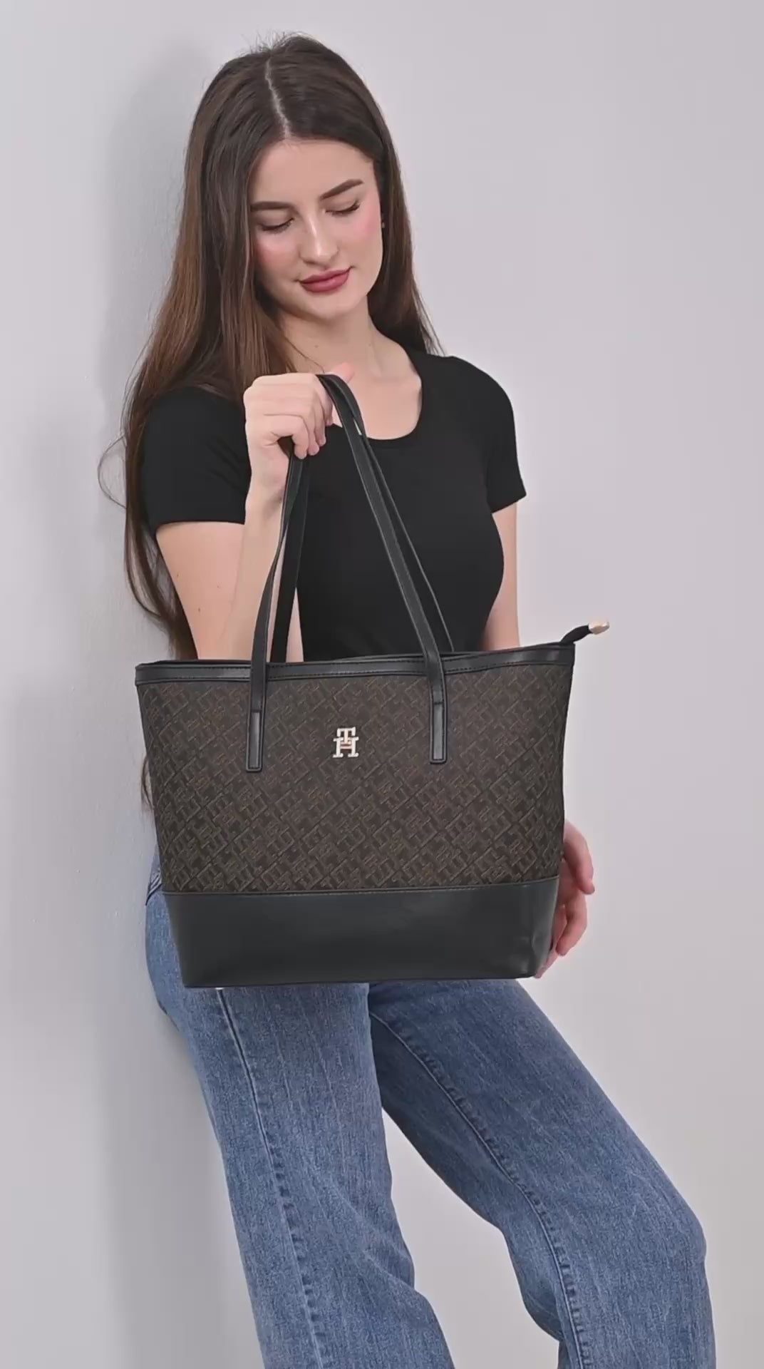Tommy Hilfiger LATAM JACQUARD TOTE Bag Brn\Blk