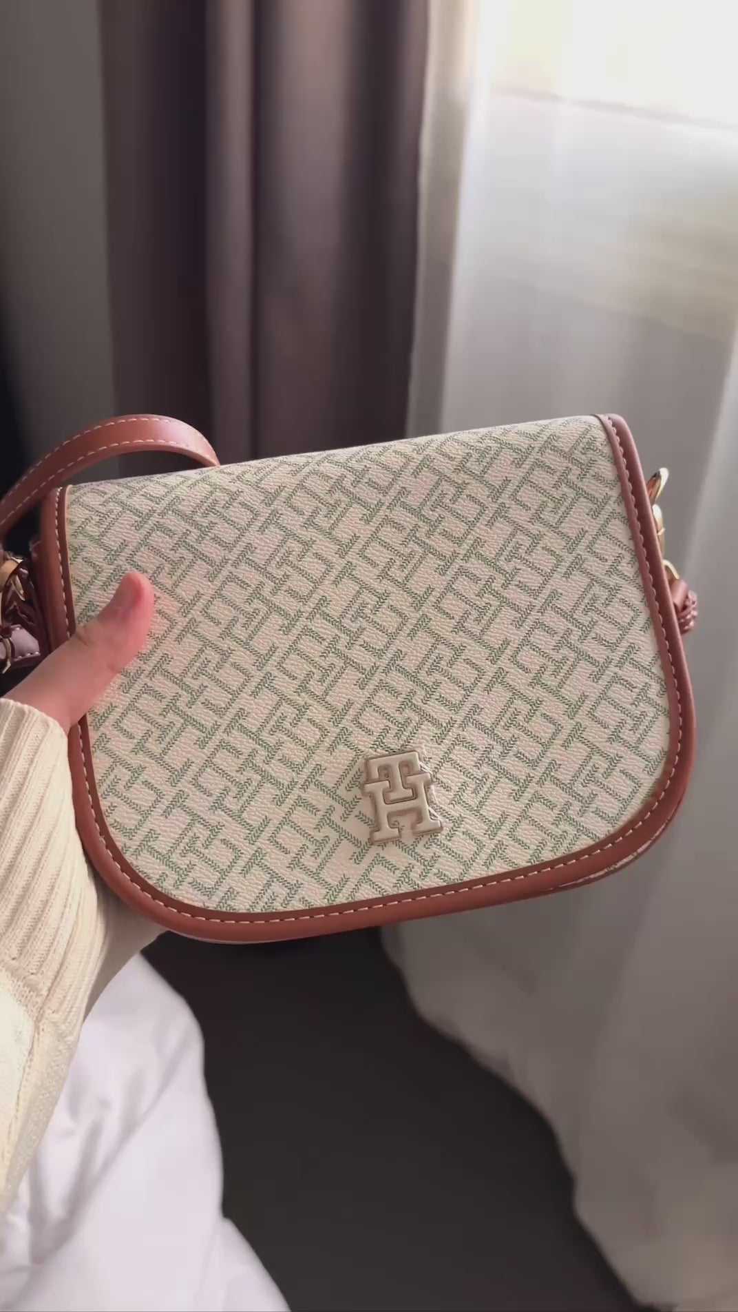 Tommy Hilfiger TH Monoplay Crossbody Saddle Bag\Grn -TB59