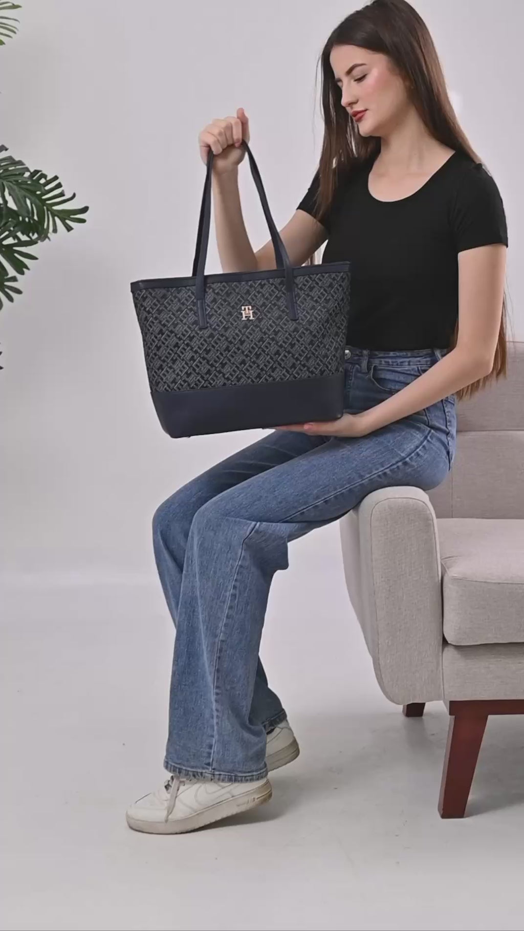 Tommy Hilfiger LATAM JACQUARD TOTE Bag Navy